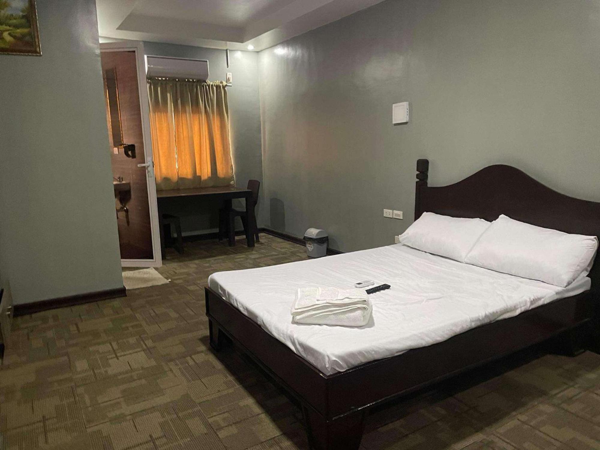Vincent Resort Hotel Angeles Eksteriør billede