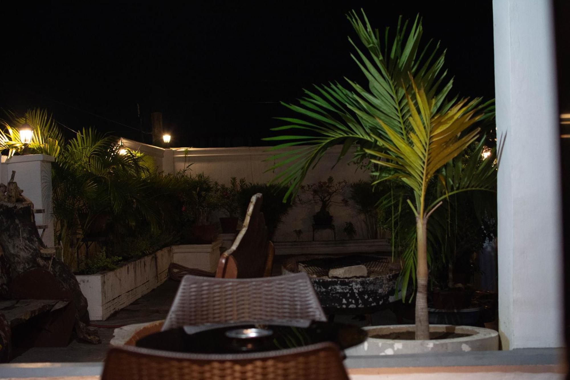 Vincent Resort Hotel Angeles Eksteriør billede